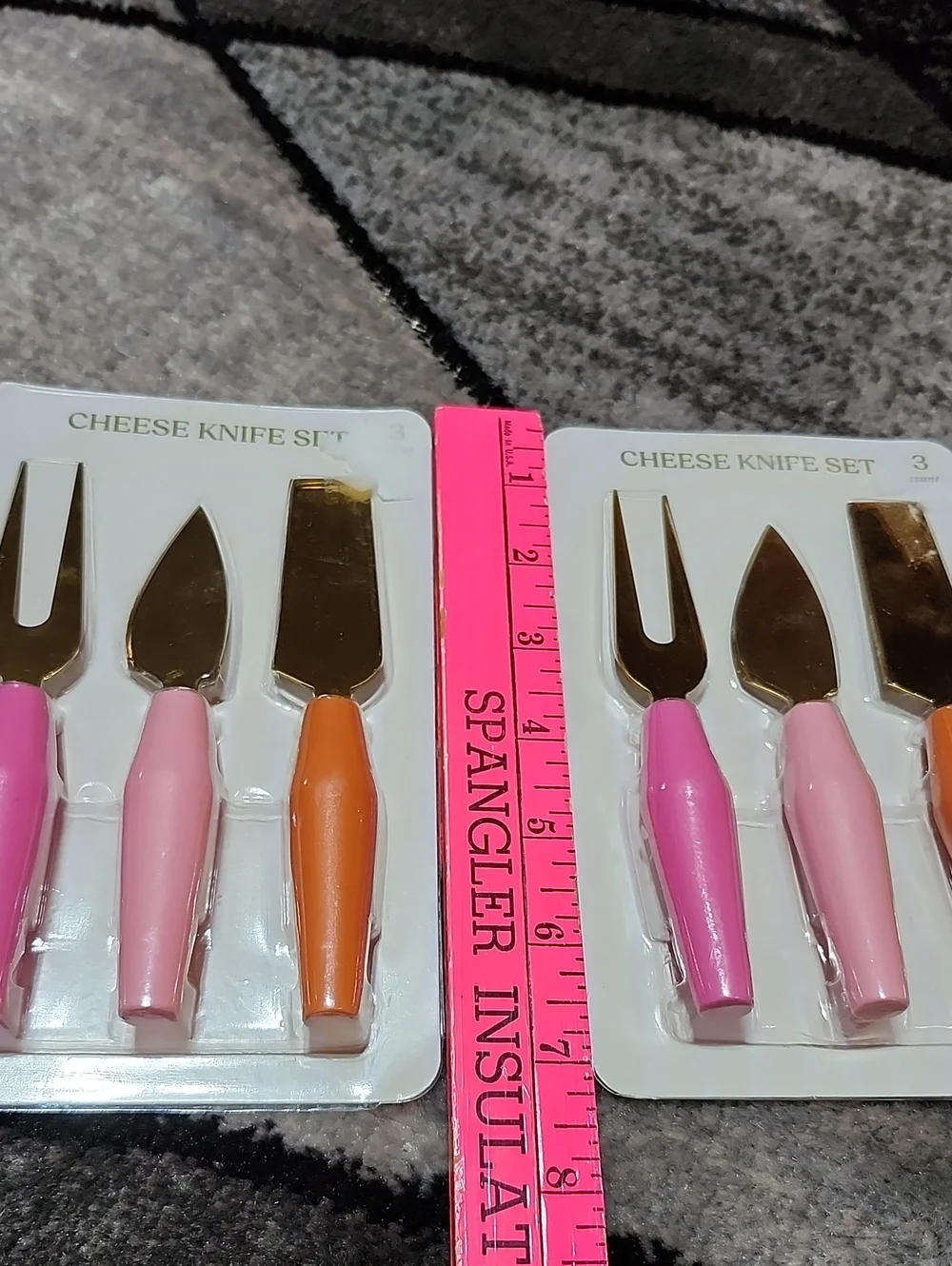 BULLSEYE PLAYGOUND SET-OF-2 STAINLESS STEEL ESSENTIAL CHEESE KNIFE SETS